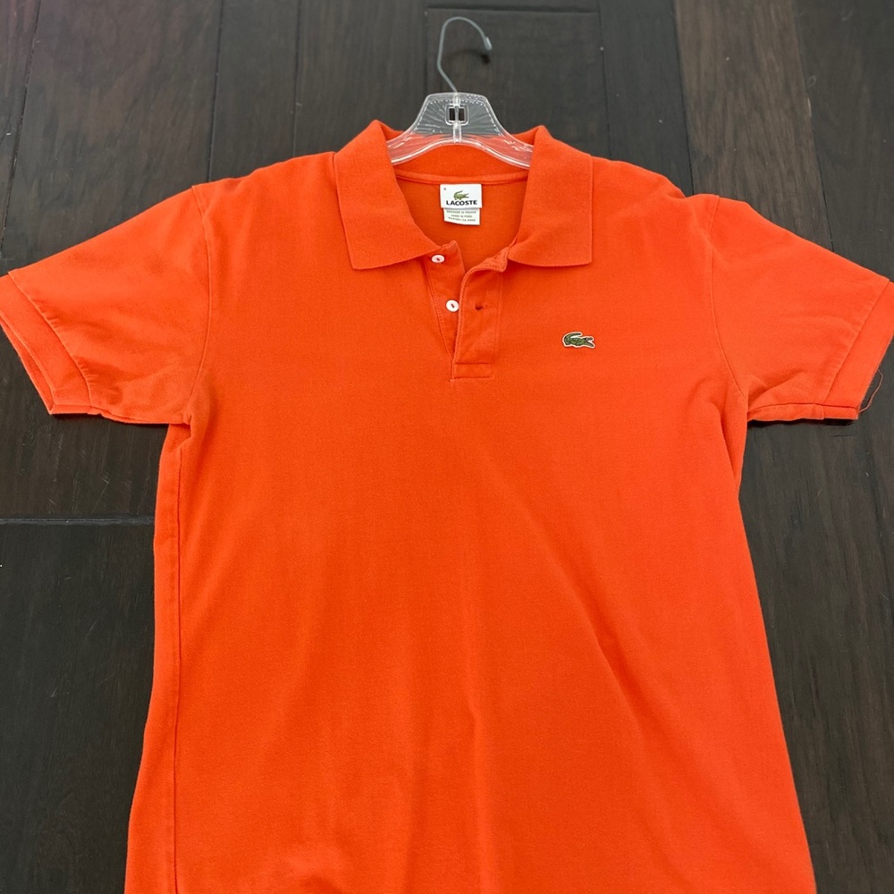 Men’s polo style shirt